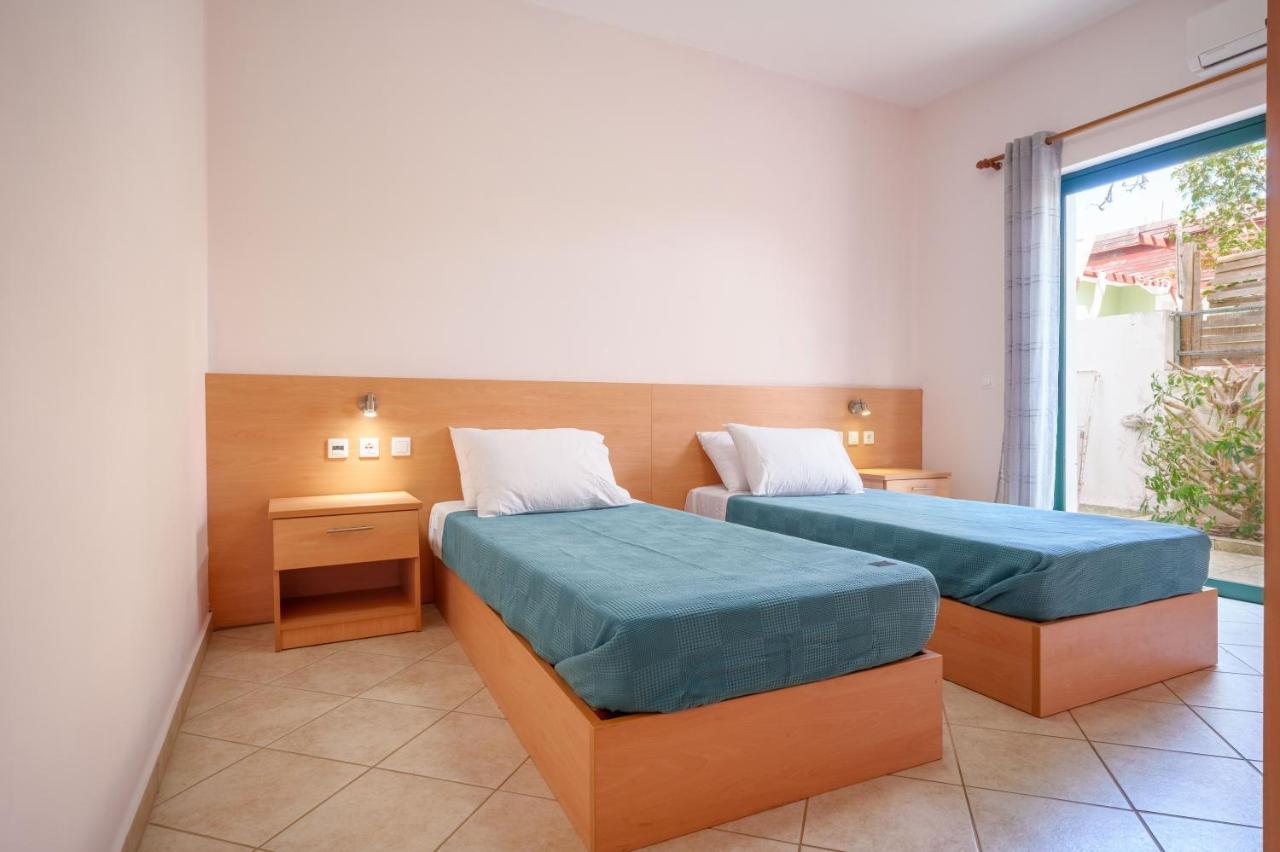 Niko'S Central Skala Apartments Екстер'єр фото