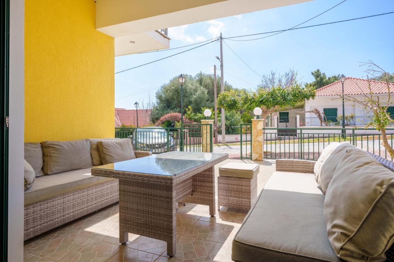 Niko'S Central Skala Apartments Екстер'єр фото