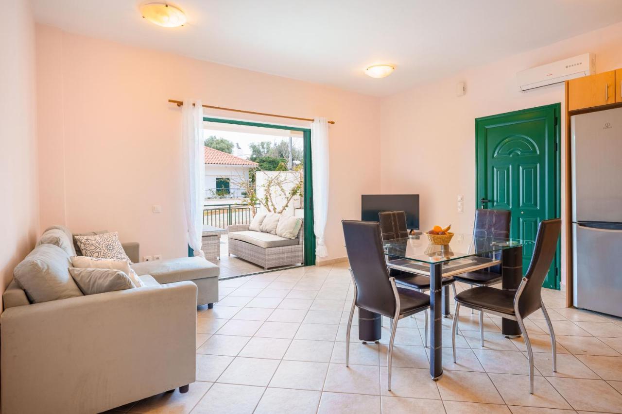 Niko'S Central Skala Apartments Екстер'єр фото