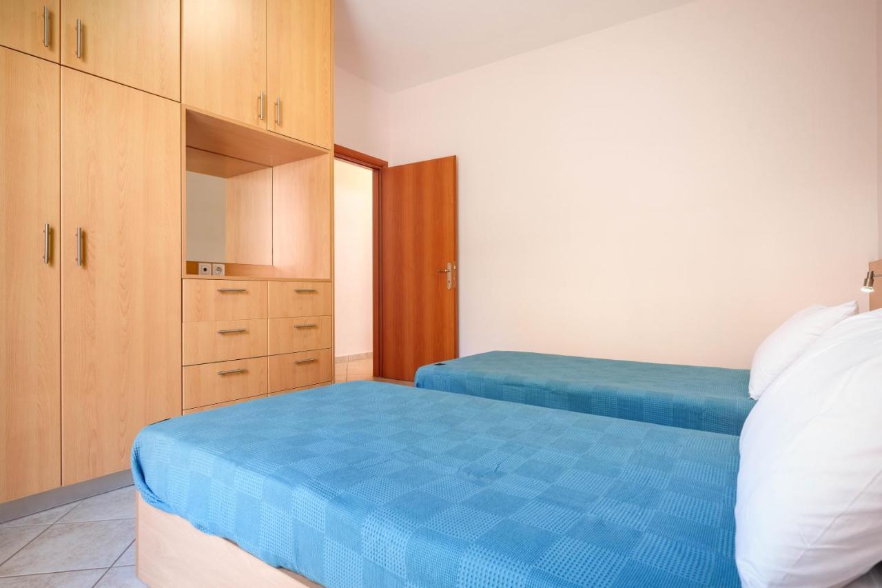 Niko'S Central Skala Apartments Екстер'єр фото